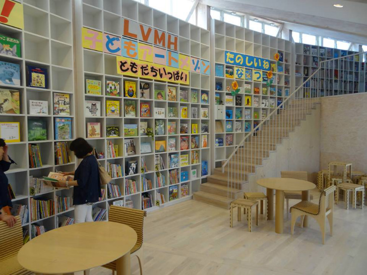 Projeto sustentável de Shigeru Ban: Um centro infantil no Japão