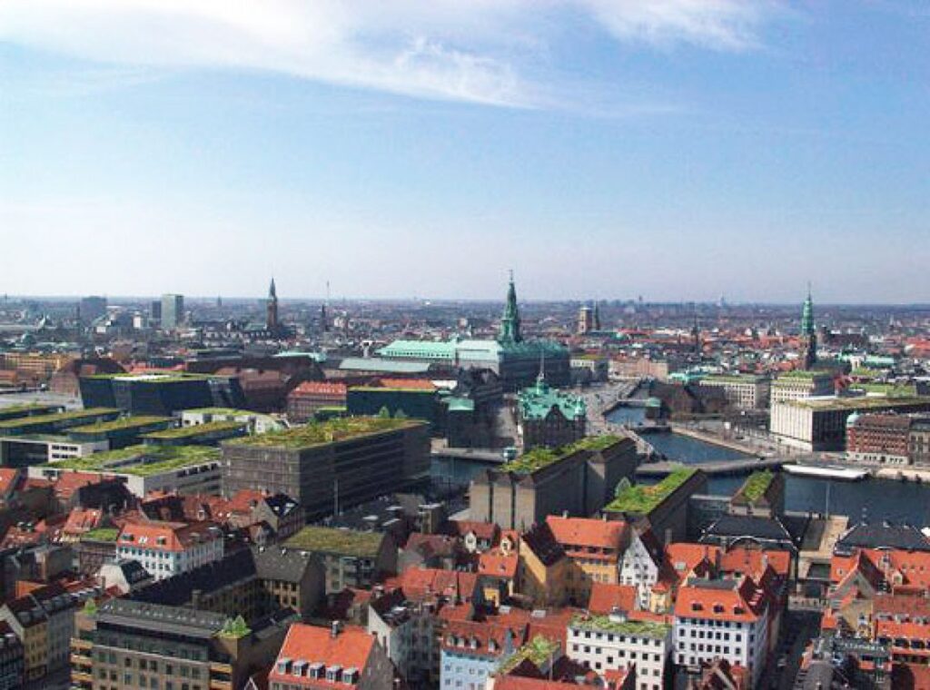 Telhados verdes em Copenhague são obrigatórios desde 2010