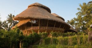 Green School escola de bambu