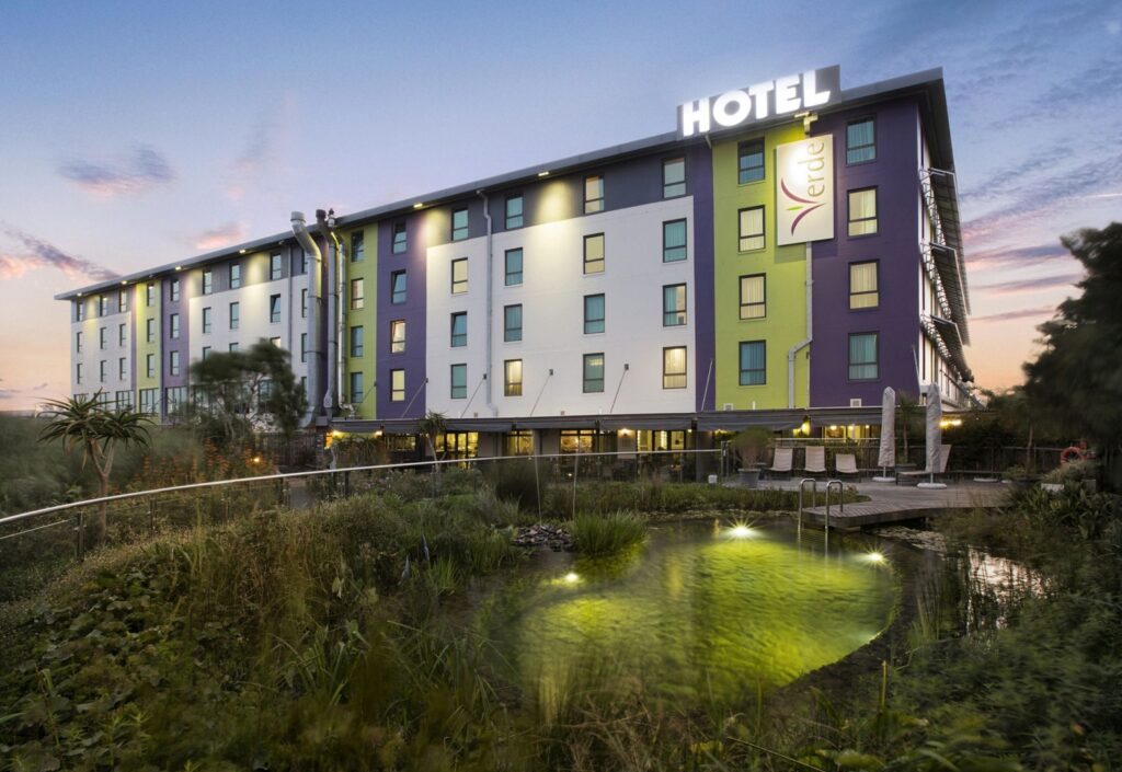 Hotel verde na África alcança duas certificações LEED Platinum