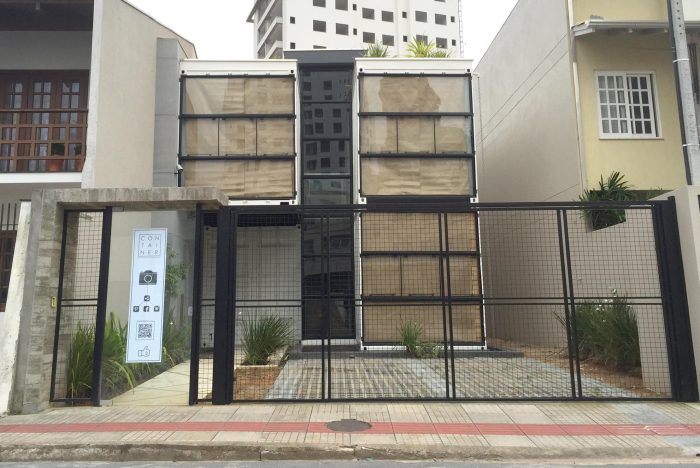Construção-em-Container-em-Itajaí-fachada