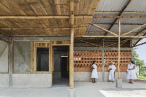 Habitação social de bambu no México