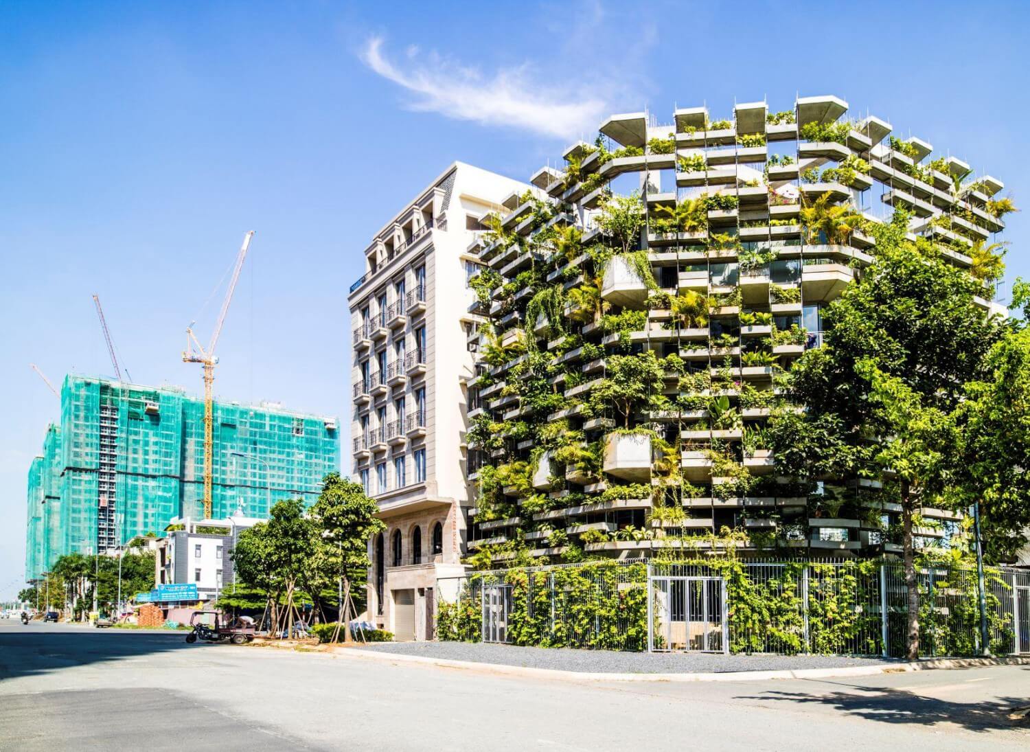 Fachada com Agricultura Urbana é destaque em escritório de arquitetura