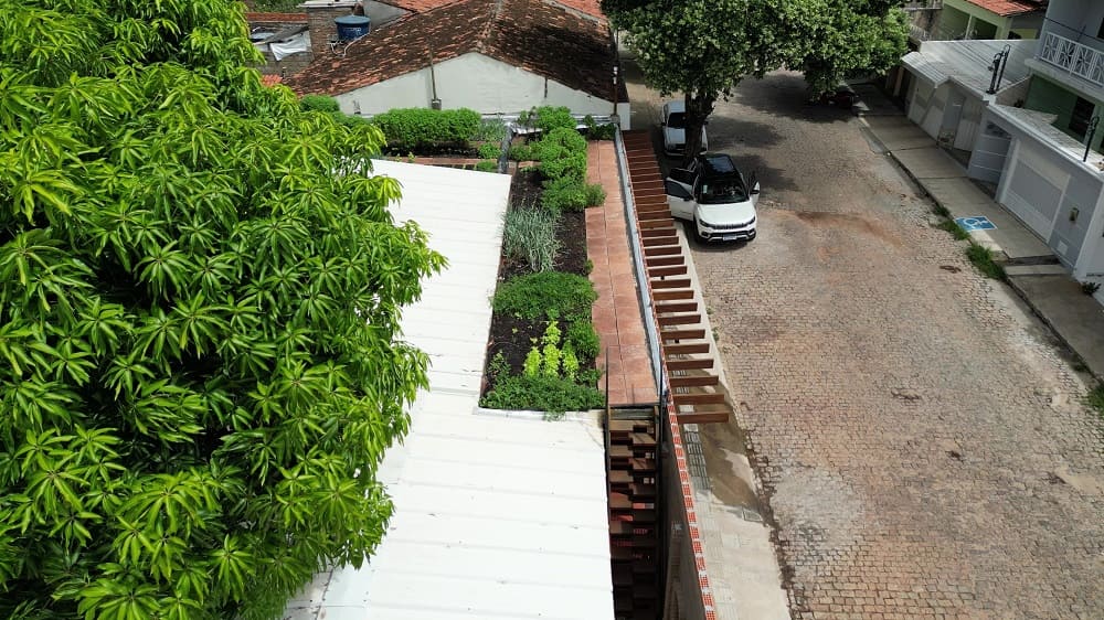 telhado verde em restaurante